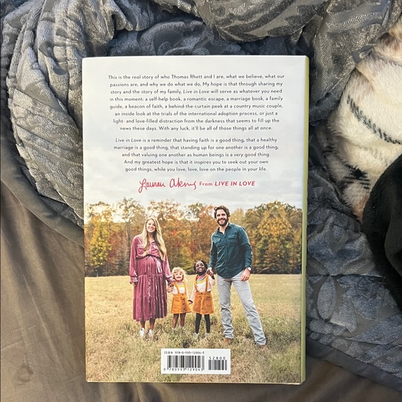 Live in Love Book by Lauren Akins - Picture 4 of 5